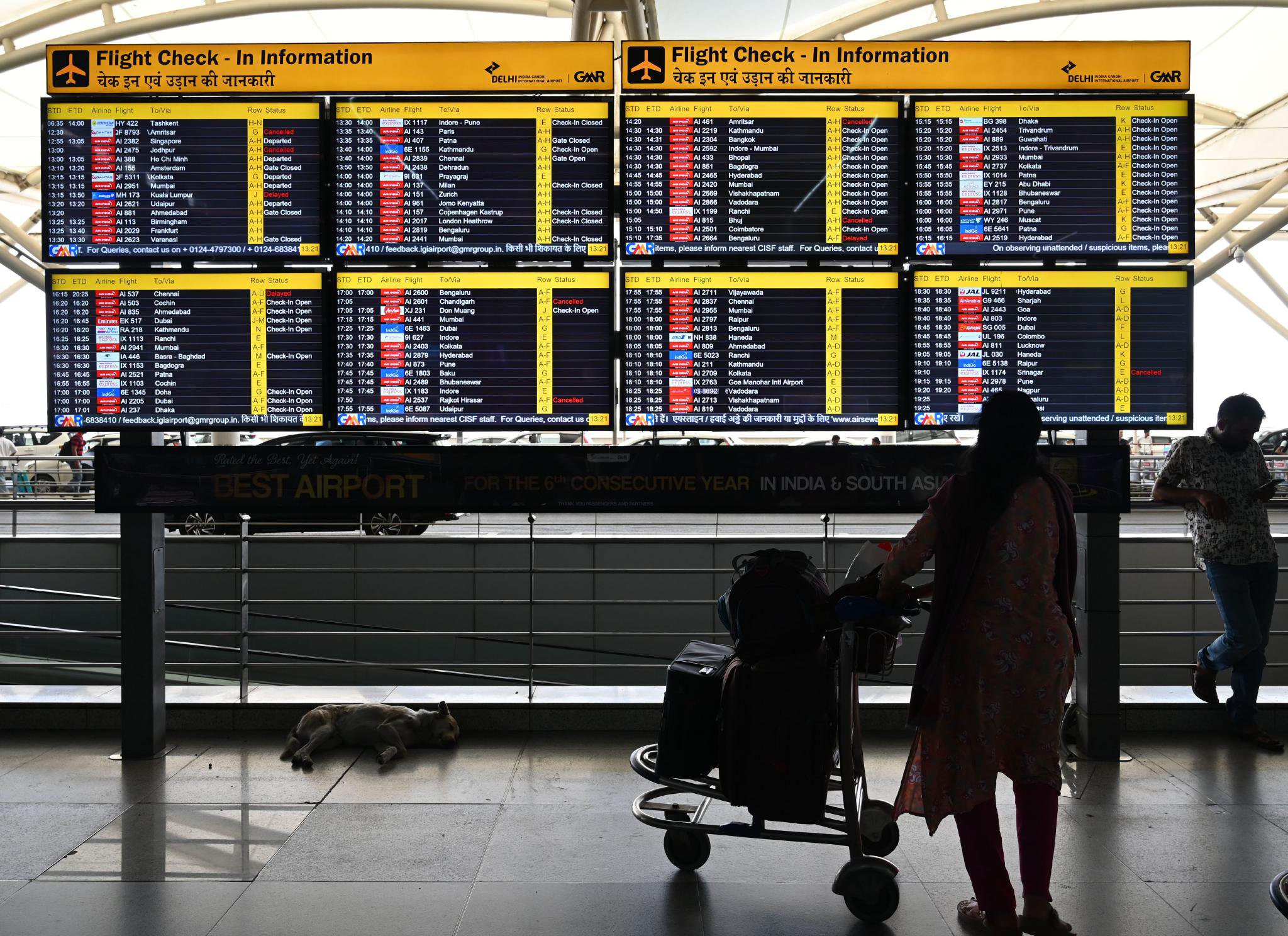 星歐平台注冊：印度32座機場暫停對所有民用航班運營