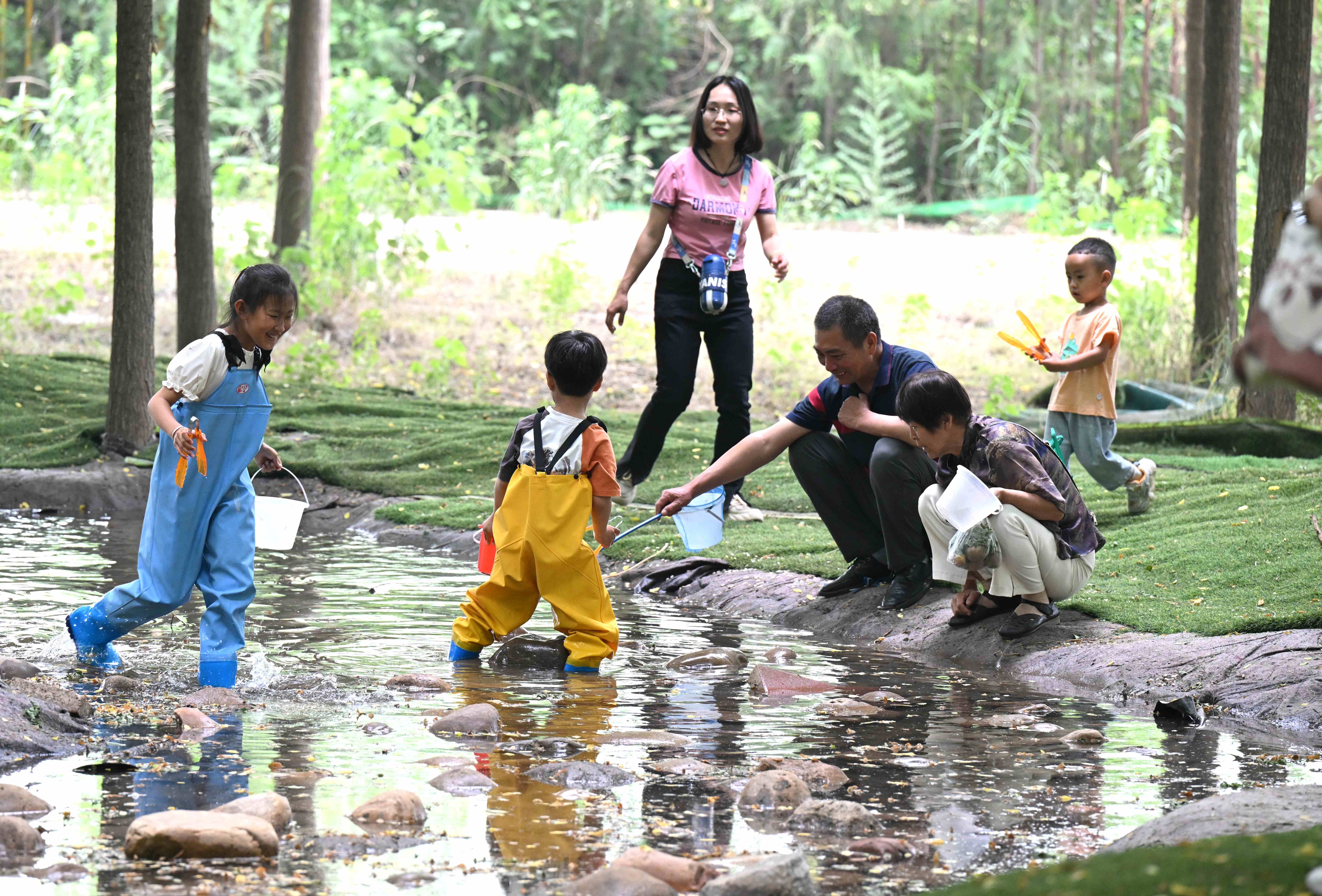 星歐平台注冊:耑午巧遇兒童節帶動親子遊熱潮